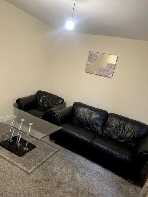 Spacious City Centre Home Near Hospital & M5 Вустер Екстер'єр фото